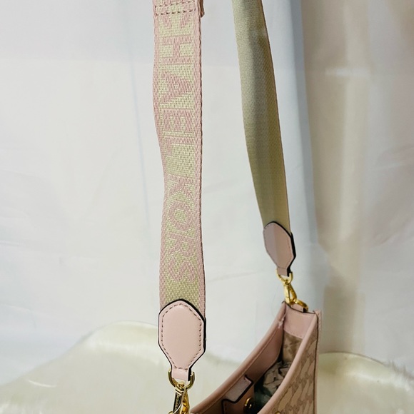 NWT Michael Kors Briley Logo Messenger Bag Crossbody Bag - Picture 5 of 13